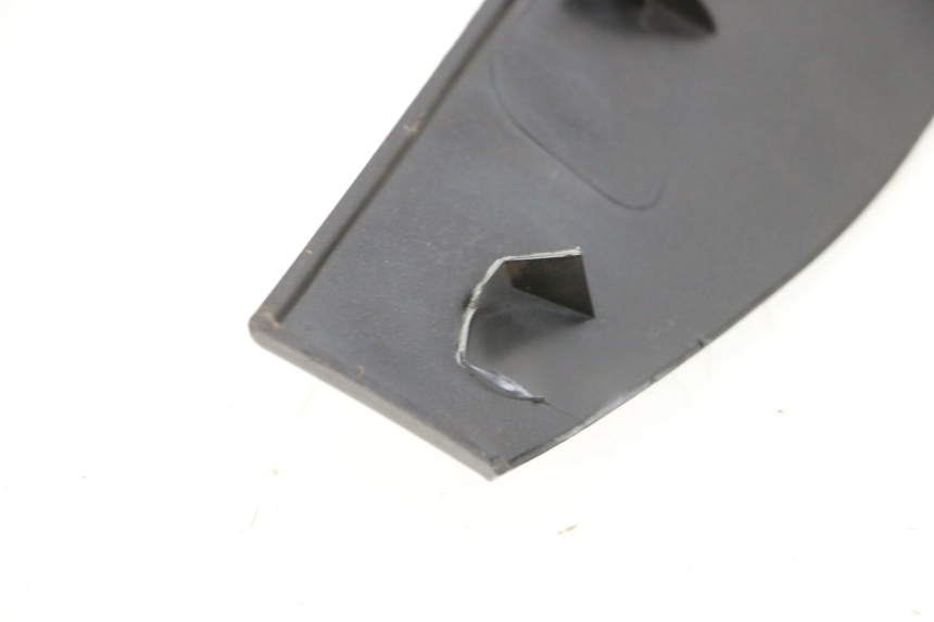 photo de FRONT MIDDLE PANEL  PIAGGIO MP3 125 (2006 - 2014) - Component detail