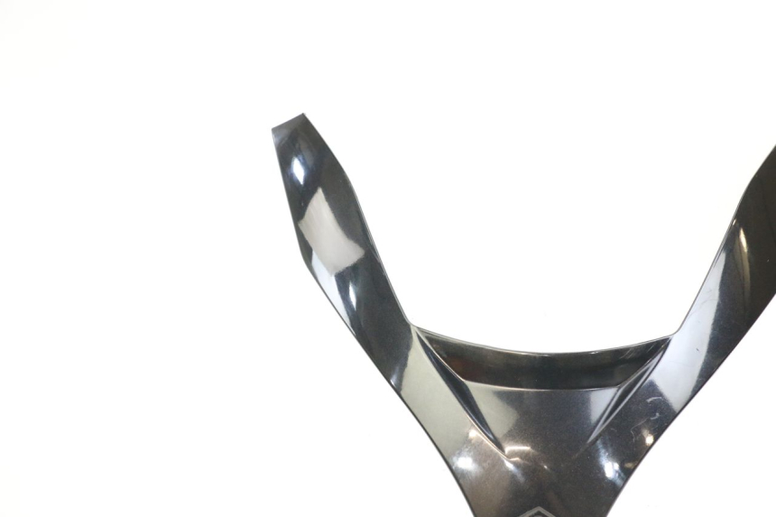 photo de FRONT MIDDLE PANEL  PIAGGIO MP3 125 (2006 - 2014) - Alternative perspective