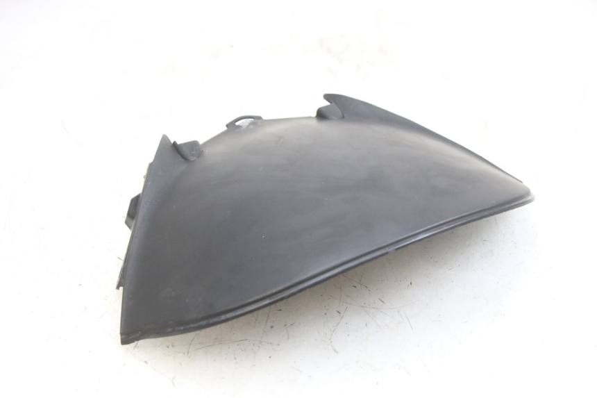 photo de UPPER FRONT FAIRING JUNCTION HONDA PCX (JF47) 125 (2012 - 2013) - Zoom on usage condition