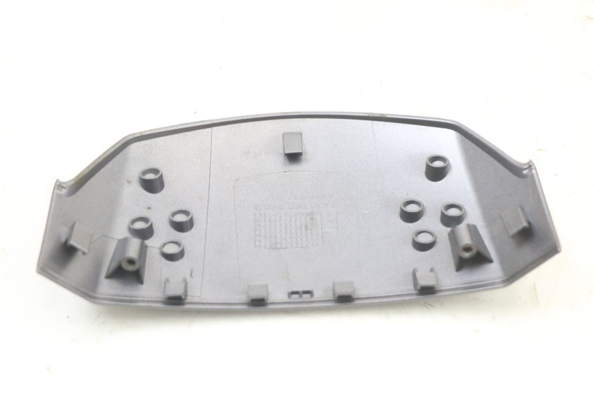 photo de FRONT MIDDLE PANEL  PEUGEOT BELVILLE 125 (2017 - 2021) - Technical close-up