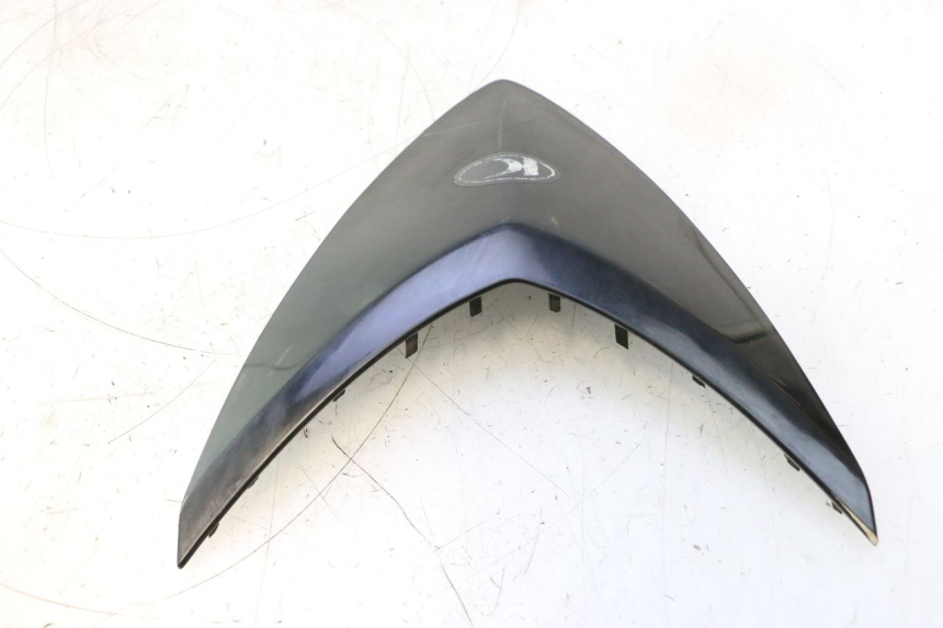 photo de FRONT MIDDLE PANEL  KYMCO SUPER 8 2T 50 (2007 - 2013) - Zoom on usage condition