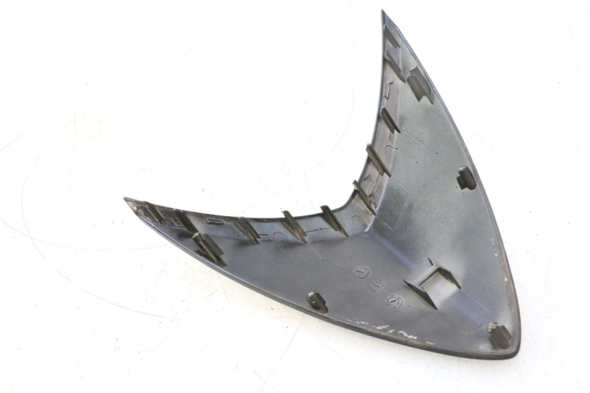 photo de FRONT MIDDLE PANEL  KYMCO SUPER 8 2T 50 (2007 - 2013) - Technical close-up