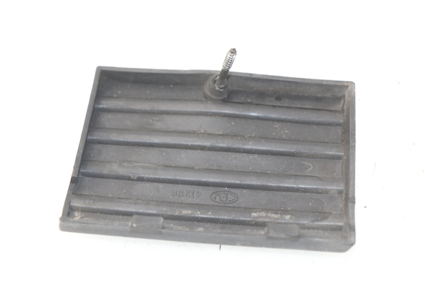 photo de FRONT MIDDLE PANEL  PEUGEOT SX 80 (1986 - 1995) - Component detail
