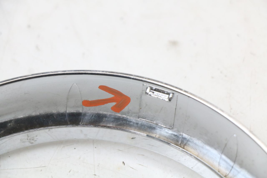 photo de FRONT MIDDLE PANEL  PIAGGIO VESPA PRIMAVERA 4T 50 (2021 - 2024) - Alternative perspective