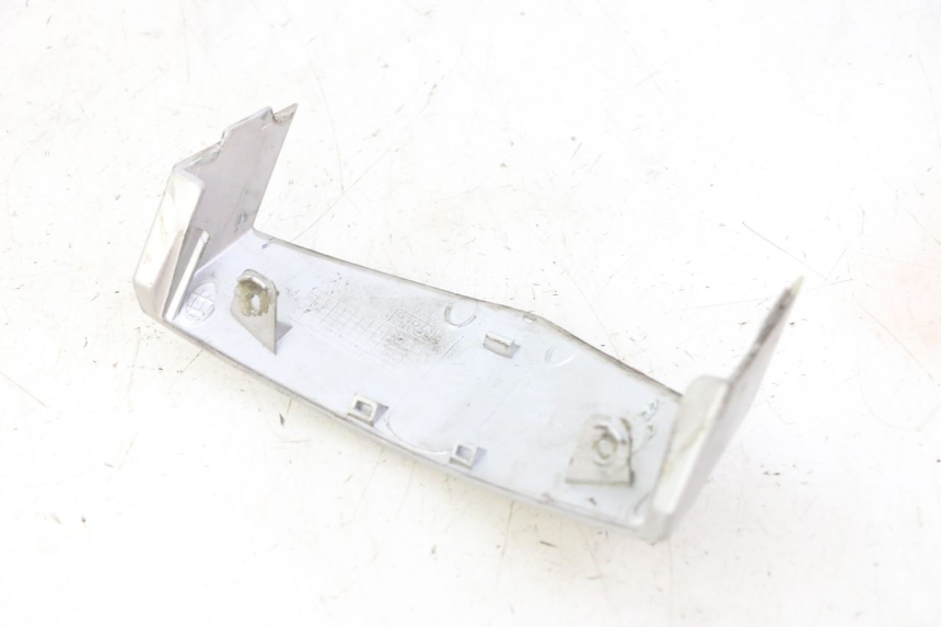 photo de FRONT MIDDLE PANEL  PEUGEOT VIVACITY NEW 2T 50 (2008 - 2017) - Zoom on usage condition