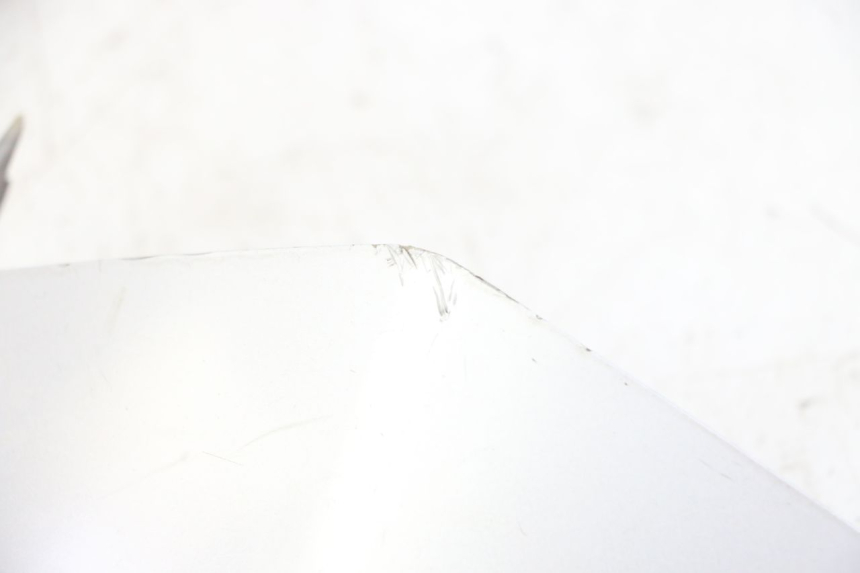 photo de FRONT MIDDLE PANEL  PEUGEOT VIVACITY NEW 2T 50 (2008 - 2017) - Fixing points details