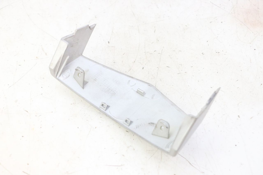 photo de UPPER FRONT FAIRING JUNCTION PEUGEOT VIVACITY NEW 4T 50 (2008 - 2017) - Component detail