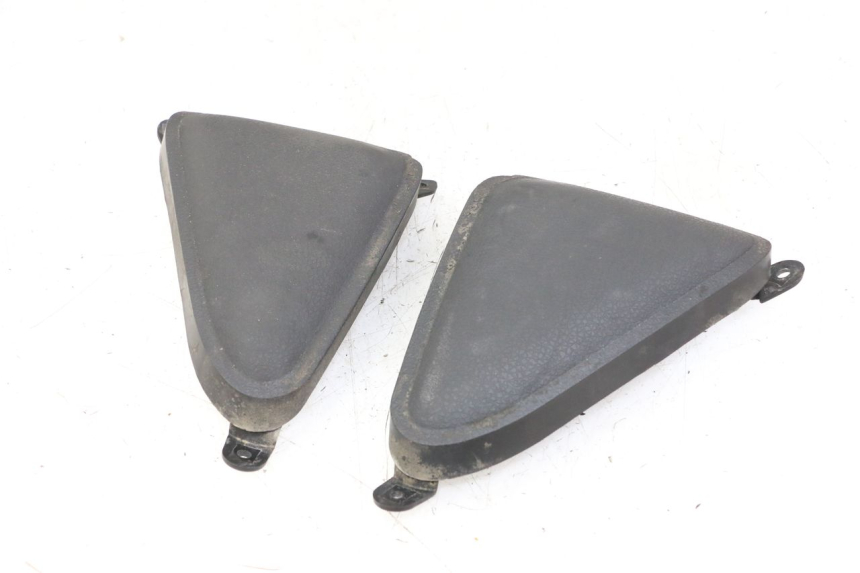 photo de FRONT MIDDLE PANEL  YAMAHA X-MAX XMAX ABS 250 (2010 - 2012) - Zoom on usage condition