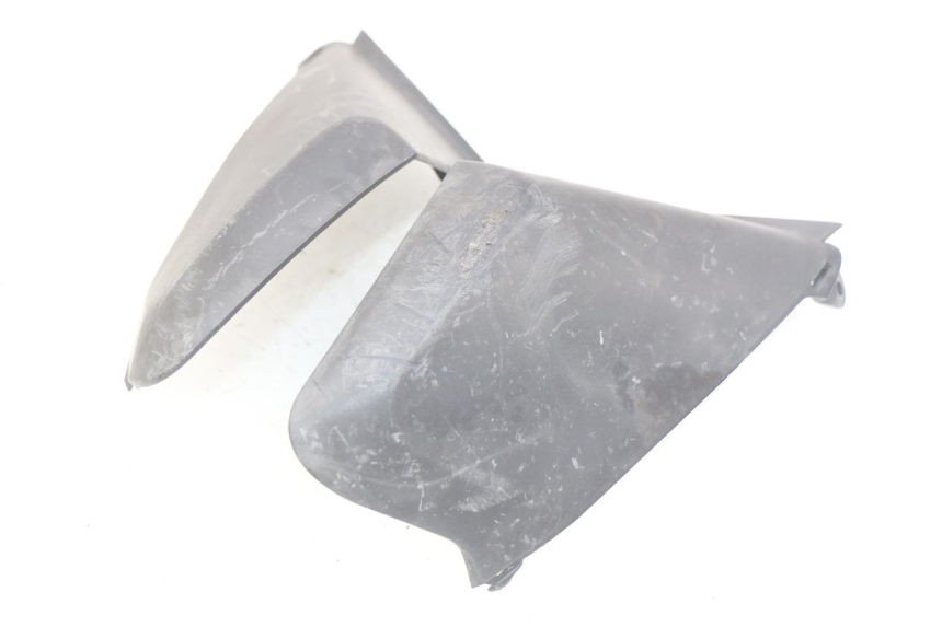 photo de UPPER FRONT FAIRING JUNCTION YAMAHA XMAX X-MAX 125 (2006 - 2009) - Zoom on usage condition