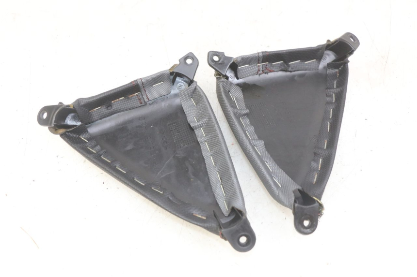 photo de UPPER FRONT FAIRING JUNCTION YAMAHA X-MAX XMAX 125 (2010 - 2013) - Component detail