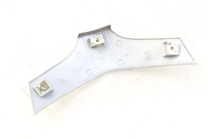 photo de FRONT FAIRING JUNCTION PEUGEOT TWEET 4T 50 (2010 - 2014) - Component detail