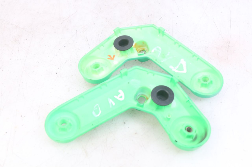 photo de FRONT FAIRING JUNCTION MOTRAC URBAN 4T 50 (2016 - 2024) - Zoom on usage condition