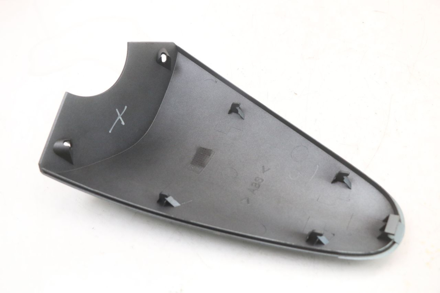 photo de FRONT MIDDLE PANEL YAMAHA YP MAJESTY 125 (2002 - 2006) - Checked used part