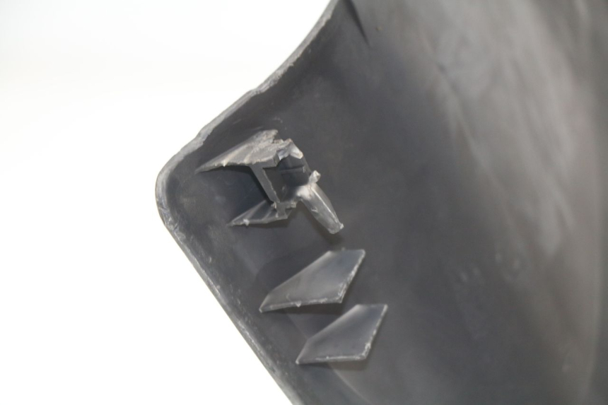 photo de MIDDLE FLOOR PANEL SUZUKI BURGMAN 650 (2002 - 2004) - Zoom on usage condition