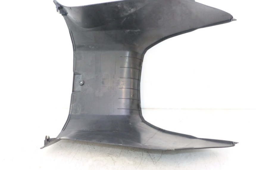 photo de MIDDLE FLOOR PANEL SUZUKI BURGMAN EXECUTIVE ABS 650 (2006 - 2012) - Component detail