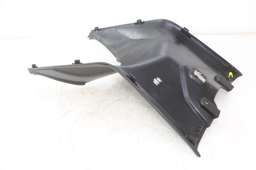 photo de MIDDLE FLOOR PANEL BMW C SPORT 650 (2015 - 2021) - Alternative perspective