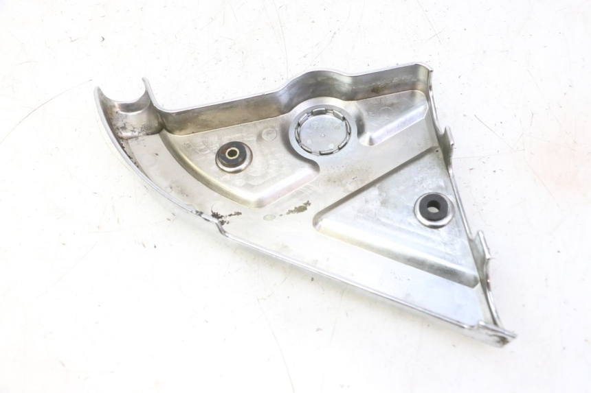 photo de RIGHT MIDDLE FLOOR PANEL HYOSUNG GV AQUILA 125 (2000 - 2009) - Technical close-up