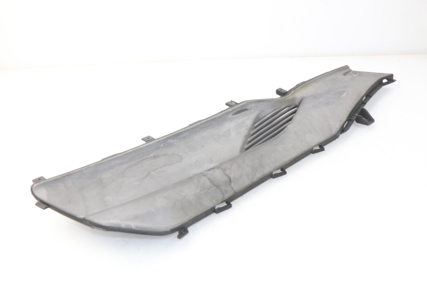 photo de RIGHT MIDDLE FLOOR PANEL KYMCO DINK STREET 125 (2009 - 2014) - Alternative perspective