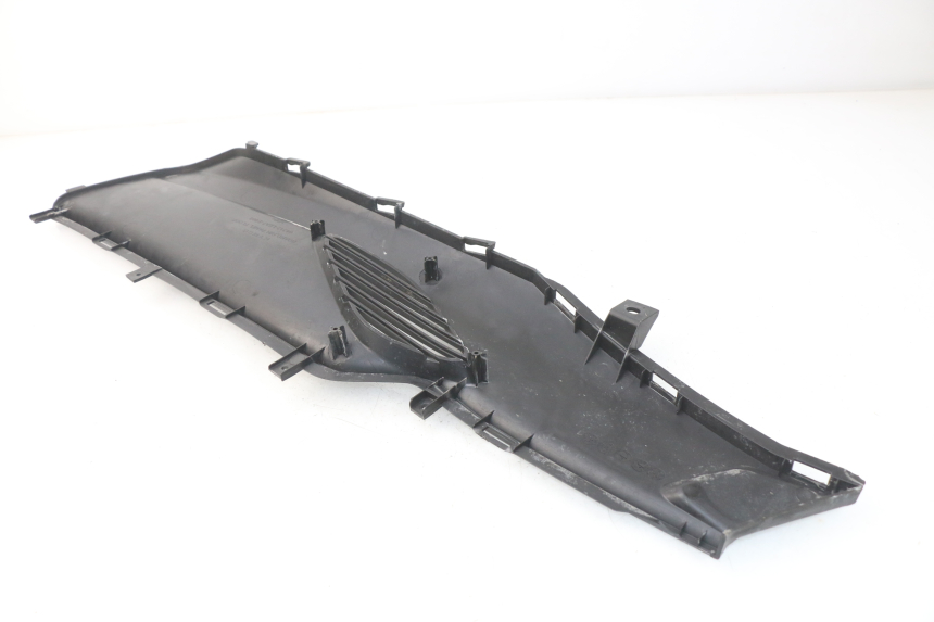 photo de RIGHT MIDDLE FLOOR PANEL KYMCO DINK STREET 125 (2009 - 2014) - Technical close-up