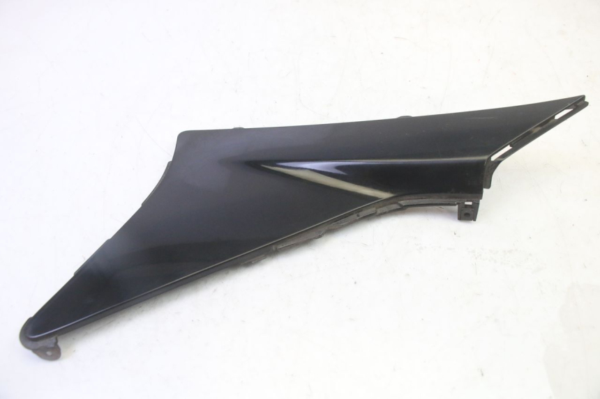 photo de RIGHT MIDDLE FLOOR PANEL HONDA FES S-WING SWING ABS 125 (2007 - 2015) - Component detail