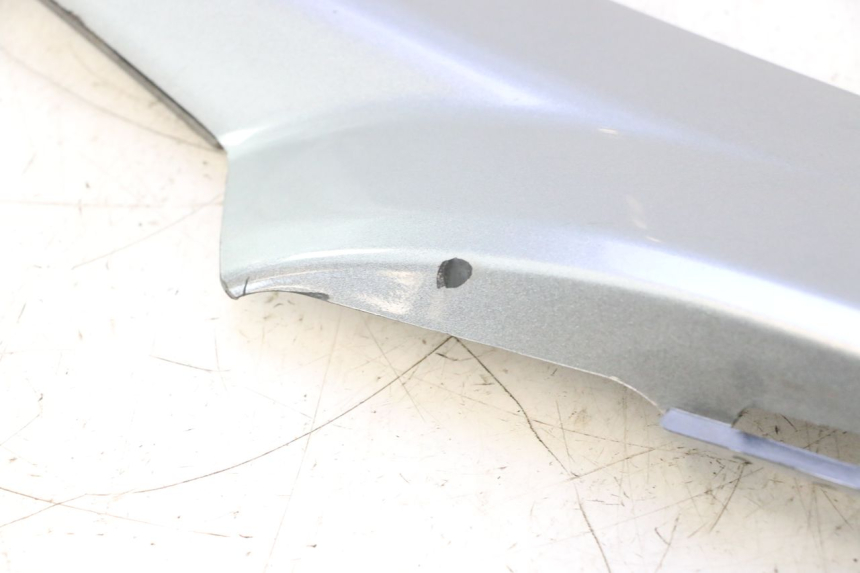 photo de RIGHT MIDDLE FLOOR PANEL GILERA GP 800 (2007 - 2013) - Product overview