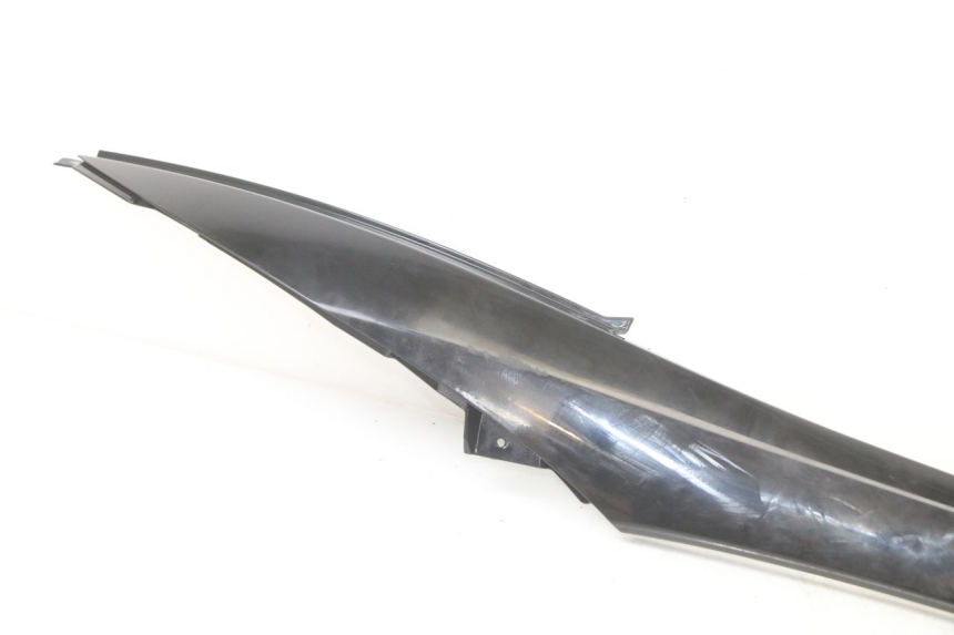 photo de RIGHT MIDDLE FLOOR PANEL PIAGGIO MP3 500 (2014 - 2017) - Component detail