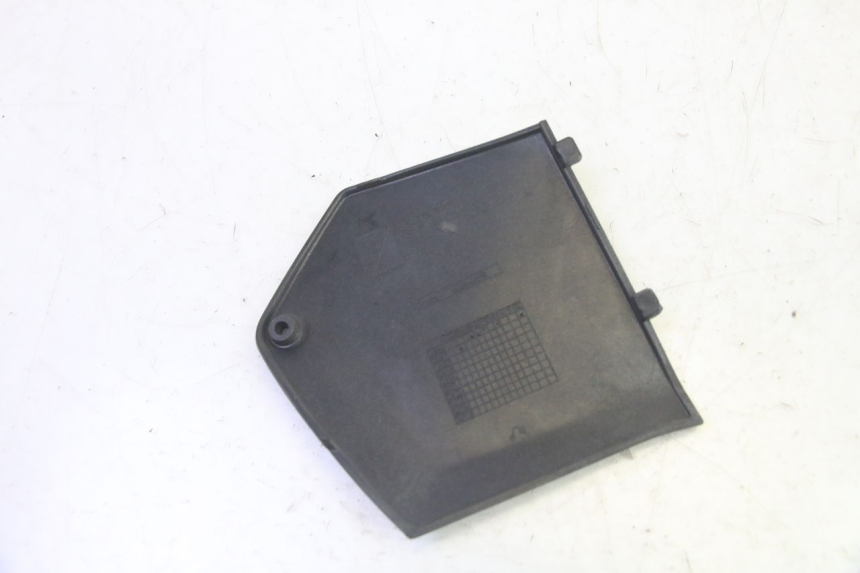 photo de RIGHT FOOTREST BRACKET PIAGGIO MP3 125 (2006 - 2014) - Zoom on usage condition