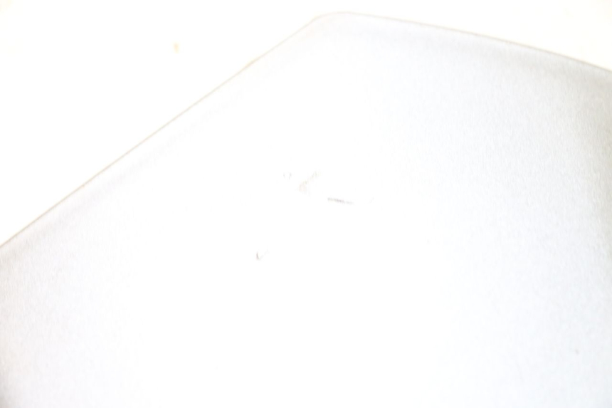 photo de RIGHT FOOTREST BRACKET PIAGGIO MP3 125 (2006 - 2014) - Component detail