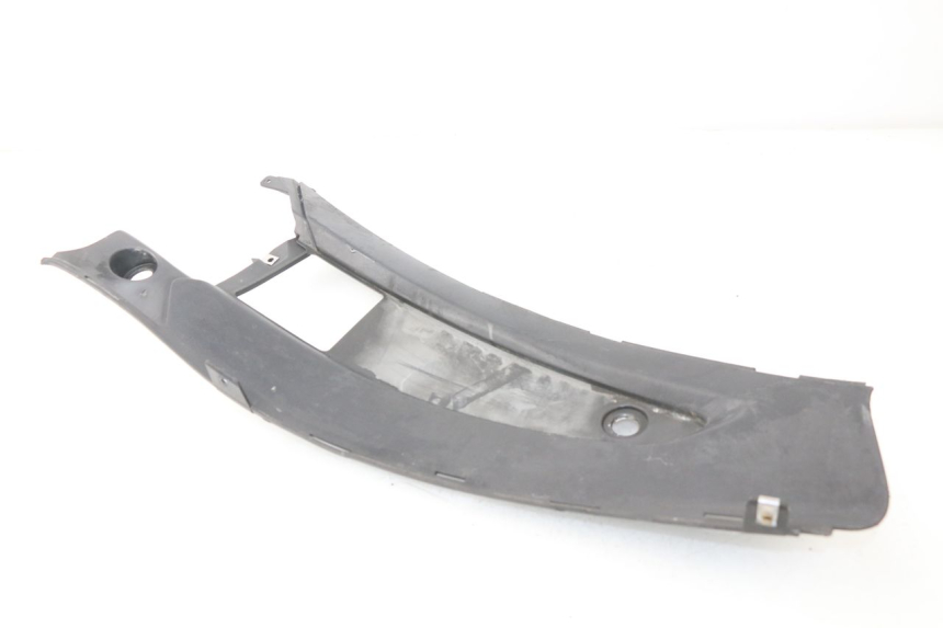 photo de RIGHT FOOTREST JOINT GILERA NEXUS 125 (2009 - 2013) - Additional view of the item