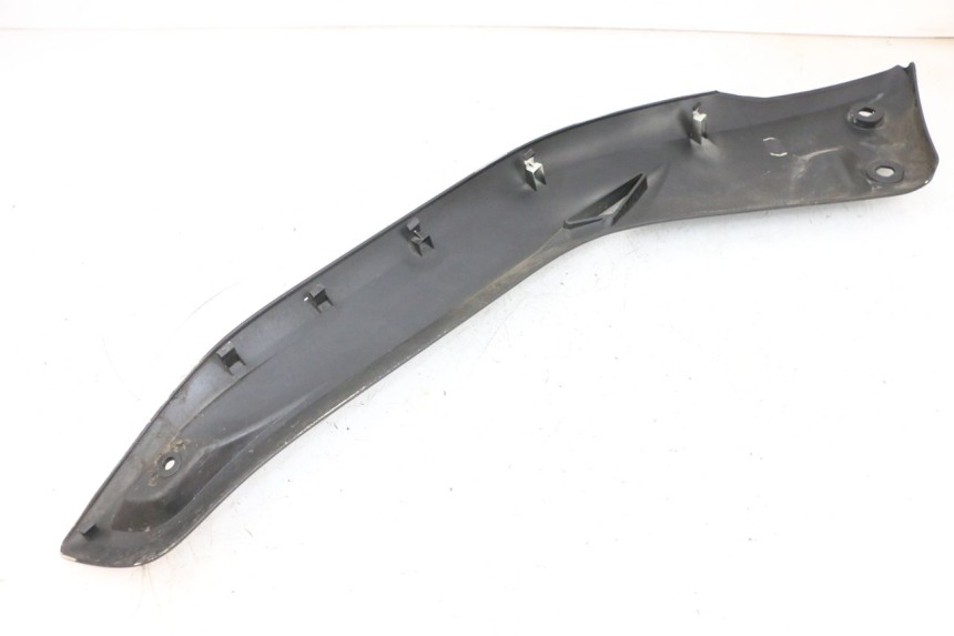 photo de RIGHT FOOTREST BRACKET YAMAHA X-MAX XMAX 125 (2010 - 2013) - Component detail