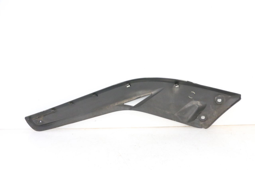 photo de RIGHT FOOTREST BRACKET YAMAHA X-MAX XMAX 125 (2010 - 2013) - Product overview