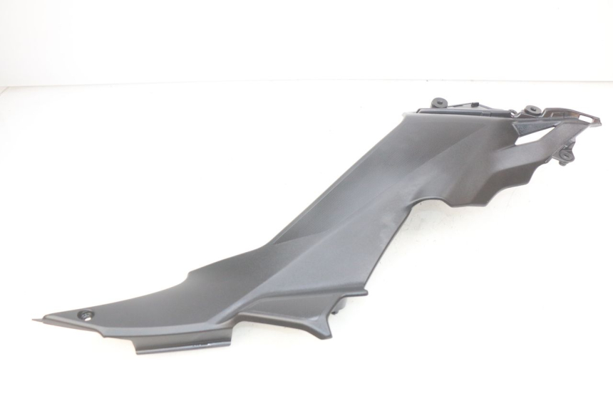 photo de RIGHT FOOTREST BRACKET KAWASAKI Z 650 (2016 - 2019) - Zoom on usage condition