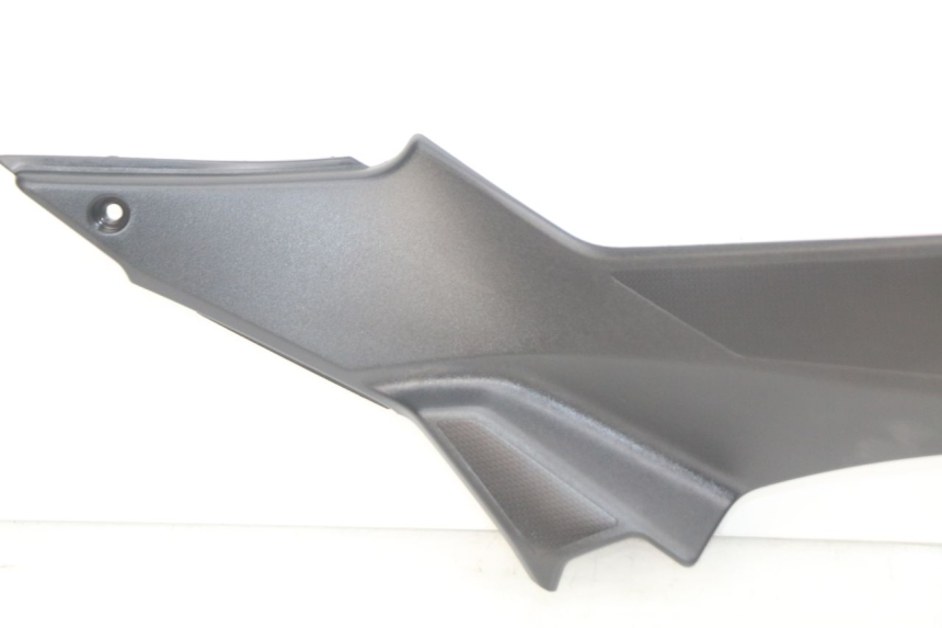 photo de RIGHT FOOTREST BRACKET KAWASAKI Z 650 (2016 - 2019) - Fixing points details