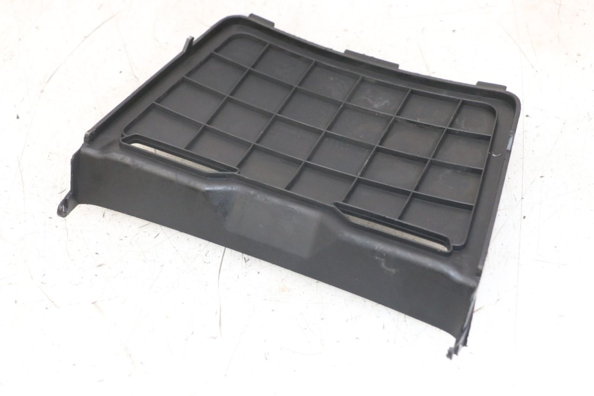 photo de MIDDLE FLOOR PANEL HONDA FJS SILVERWING SILVER WING 600 (2001 - 2010) - Component detail