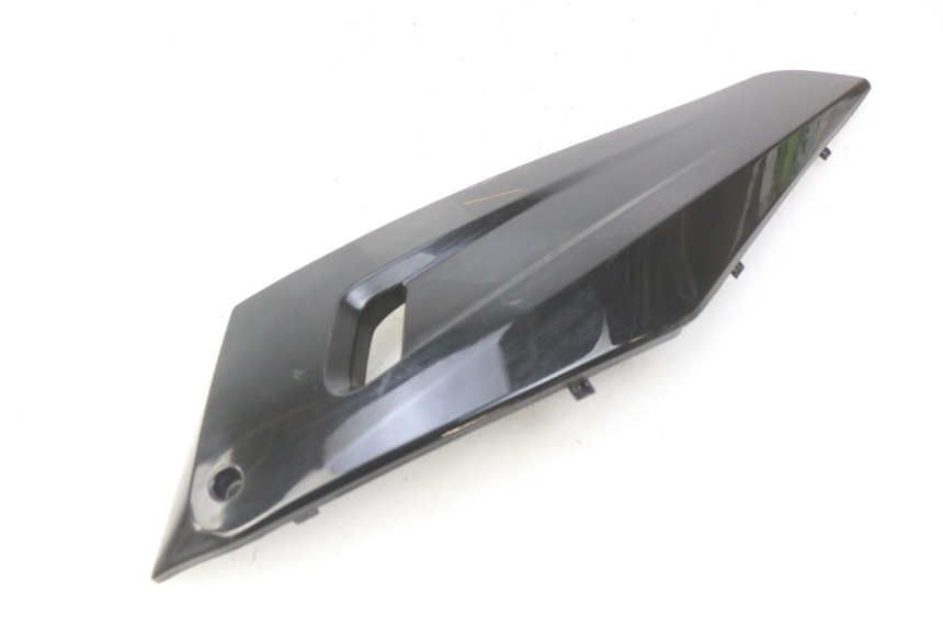 photo de LEFT FOOTREST JOINT SYM CITYCOM CITY COM 125 (2009 - 2014) - Zoom on usage condition