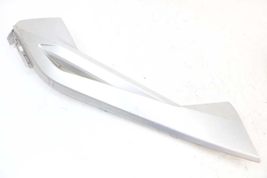 photo de LEFT MIDDLE FLOOR PANEL LONGJIA EASY MAX 125 (2020 - 2024) - Component detail