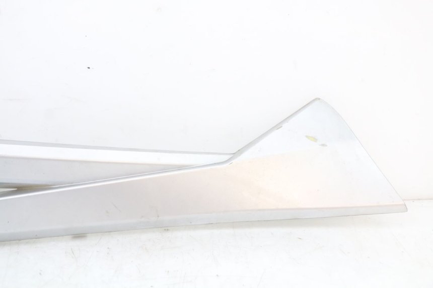 photo de LEFT MIDDLE FLOOR PANEL LONGJIA EASY MAX 125 (2020 - 2024) - Alternative perspective