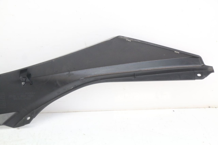 photo de LEFT MIDDLE FLOOR PANEL HONDA FORZA 125 (2015 - 2016) - Product overview