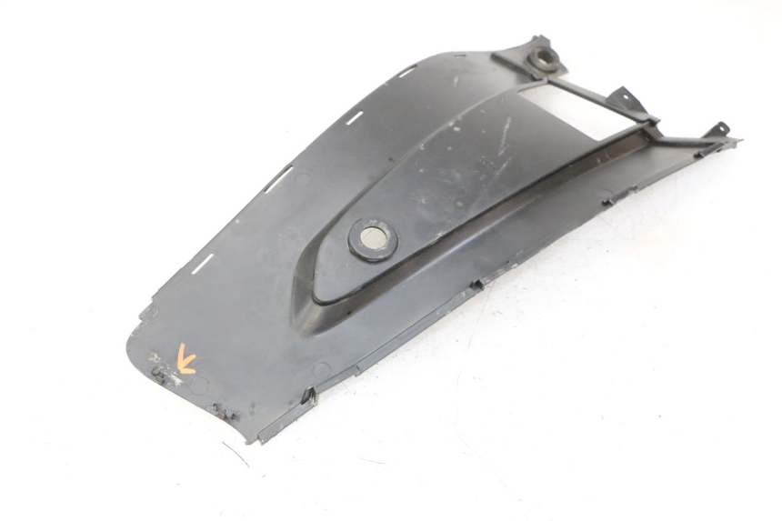 photo de LEFT MIDDLE FLOOR PANEL GILERA NEXUS 300 (2008 - 2013) - Technical close-up