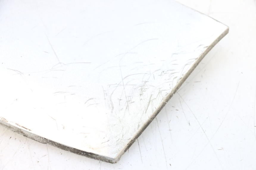 photo de LEFT MIDDLE FLOOR PANEL PIAGGIO MP3 RL 250 (2006 - 2010) - Technical close-up