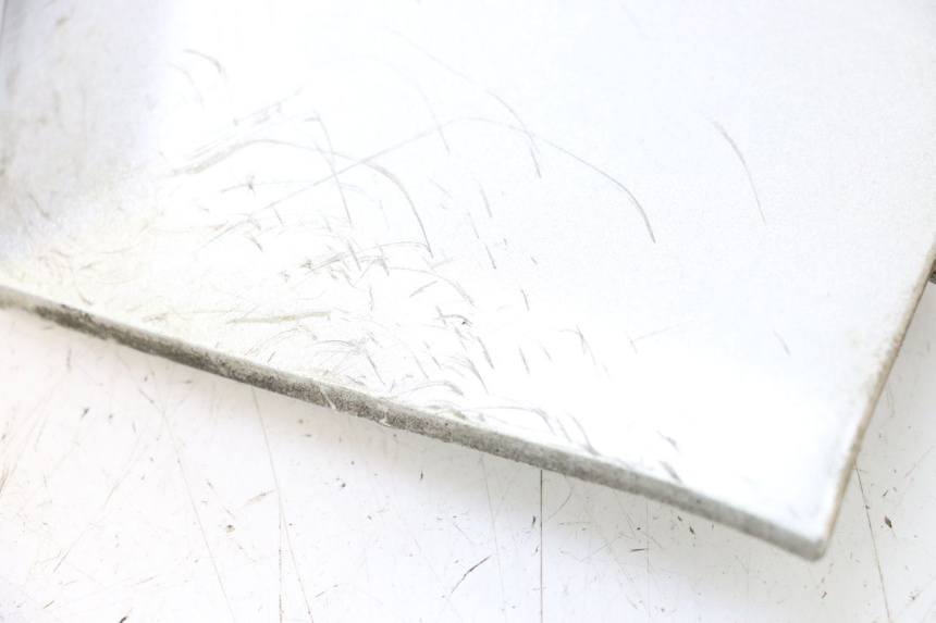 photo de LEFT MIDDLE FLOOR PANEL PIAGGIO MP3 RL 250 (2006 - 2010) - Product overview
