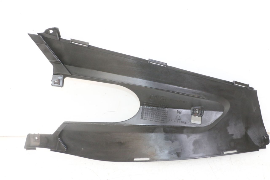 photo de LEFT MIDDLE FLOOR PANEL GILERA RUNNER SL 50 (2006 - 2009) - Component detail