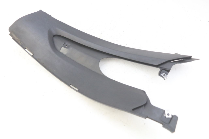 photo de LEFT FOOTREST BRACKET GILERA RUNNER SP 50 (2009 - 2017) - Zoom on usage condition