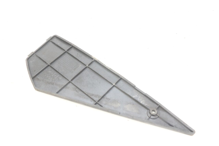 photo de LEFT FOOTREST BRACKET APRILIA SR 2T 50 (2012 - 2017) - Zoom on usage condition