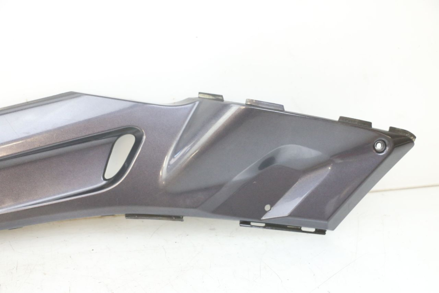 photo de LEFT FOOTREST BRACKET YAMAHA XMAX X-MAX 125 (2006 - 2009) - Markings and original references