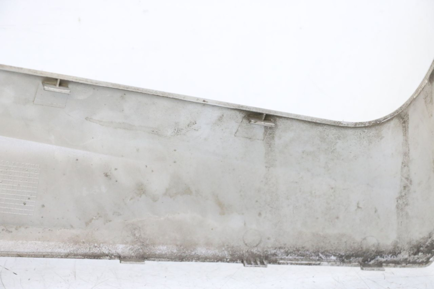 photo de LEFT MIDDLE FLOOR PANEL YAMAHA X-MAX XMAX 250 (2006 - 2009) - Product overview