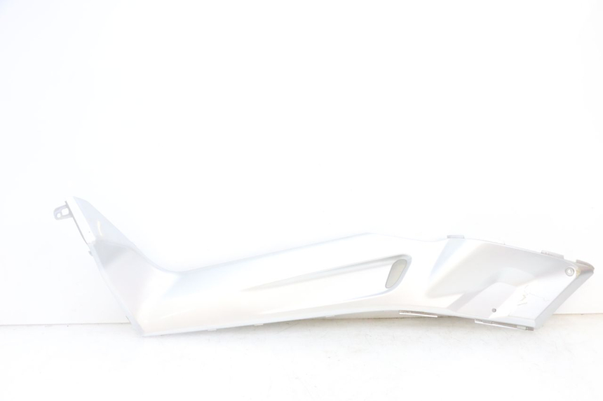 photo de LEFT FOOTREST BRACKET YAMAHA XMAX X-MAX 125 (2006 - 2009) - Main view