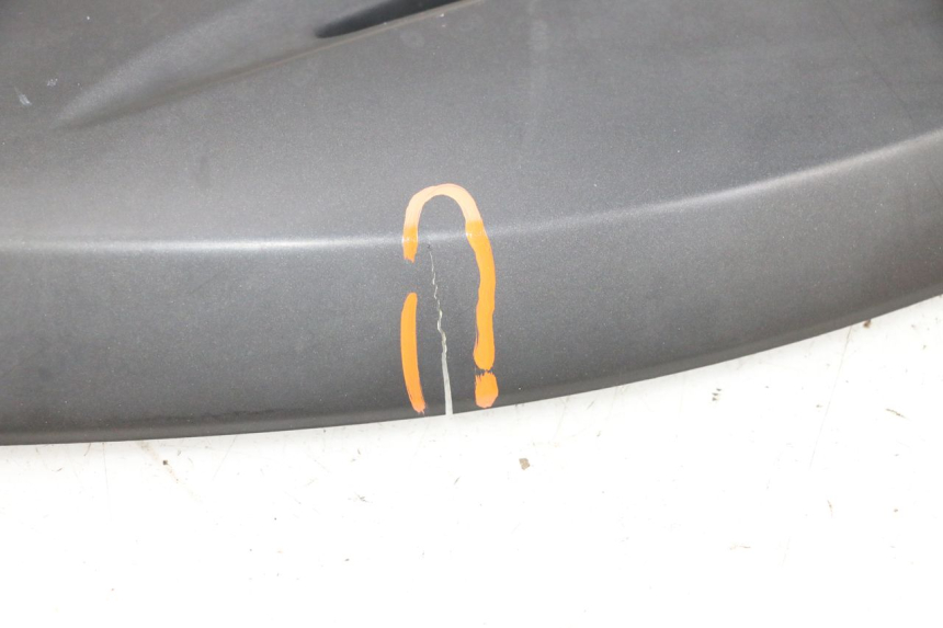 photo de LEFT MIDDLE FLOOR PANEL YAMAHA X-MAX XMAX 125 (2010 - 2013) - Surface and material condition