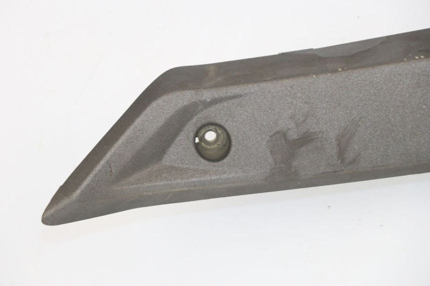 photo de LEFT MIDDLE FLOOR PANEL KYMCO XCITING 500 (2007 - 2010) - Supplementary product photo