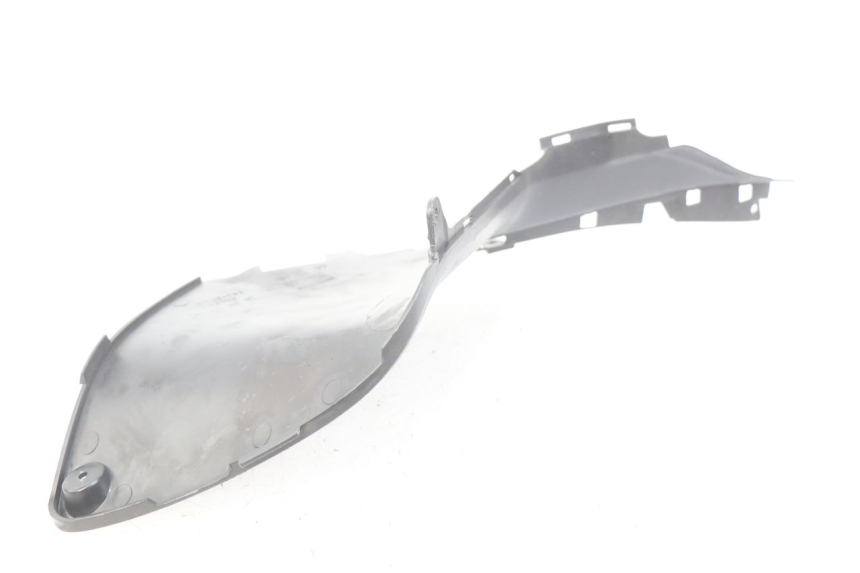 photo de LEFT FOOTREST BRACKET YAMAHA XP T-MAX TMAX ABS 500 (2004 - 2007) - Alternative perspective